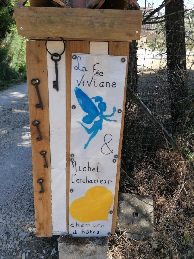 La Fee Viviane Et Michel L'Enchanteur Robion en Luberon Екстериор снимка