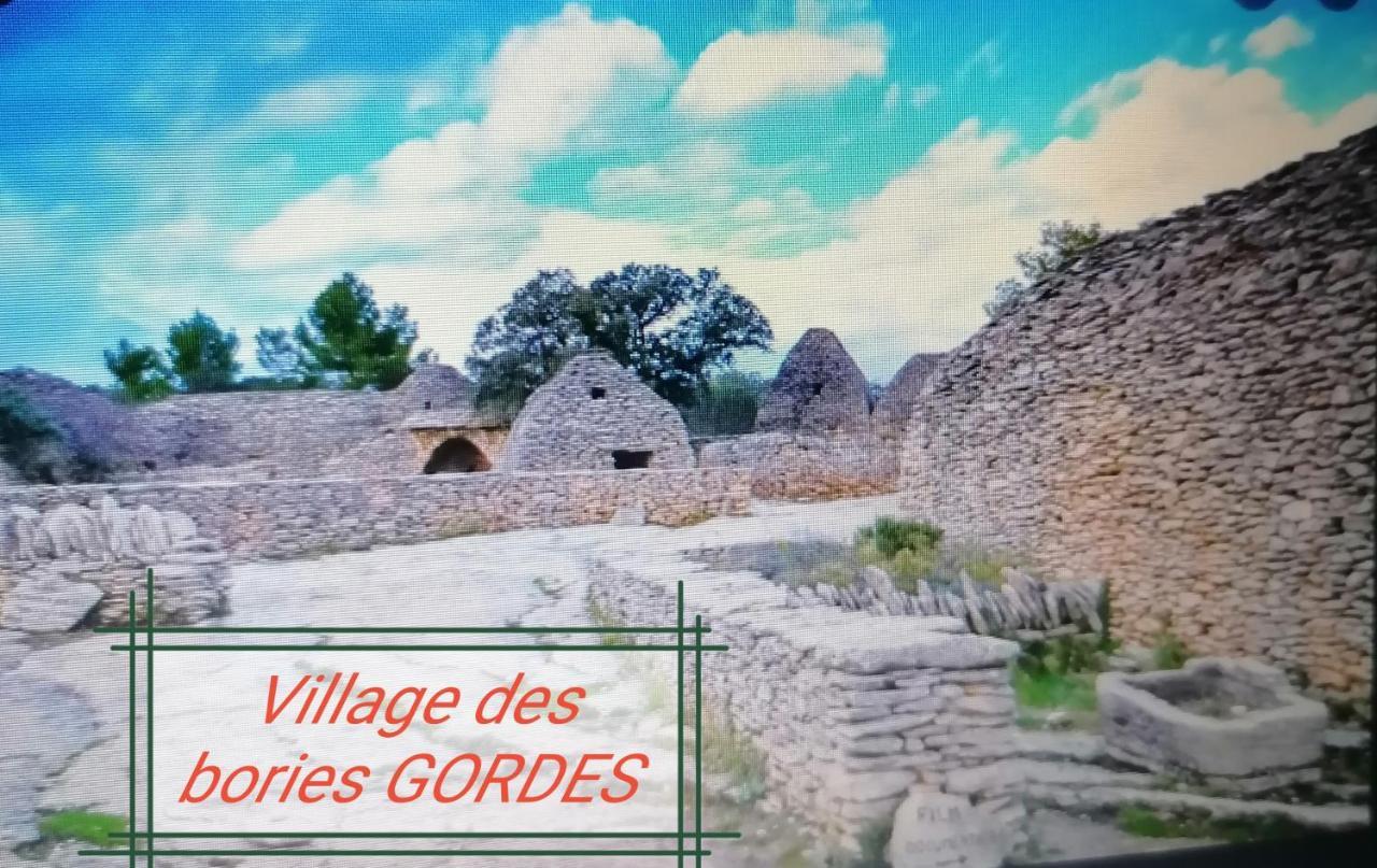 La Fee Viviane Et Michel L'Enchanteur Robion en Luberon Екстериор снимка