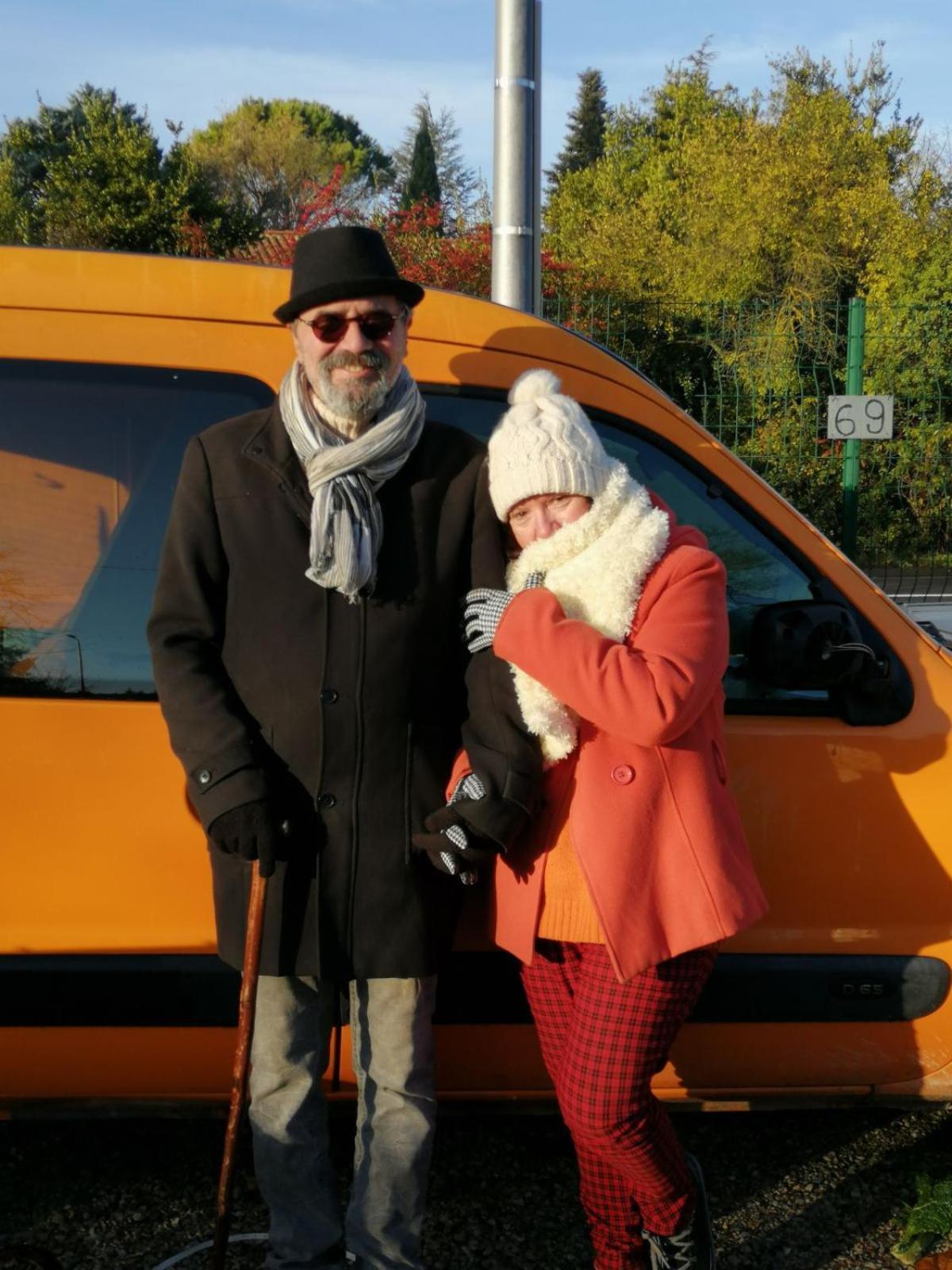 La Fee Viviane Et Michel L'Enchanteur Robion en Luberon Екстериор снимка